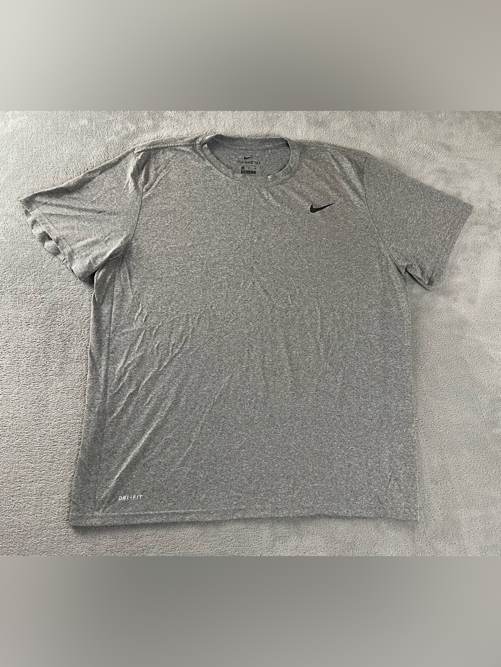 Nike The Nike Tee Dri-Fit Men’s XL Gray Shade T Shirt Short Sleeve Poly Blend